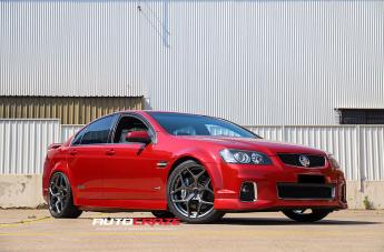 HOLDEN-COMMODORE-DOMINATE-GUNMETAL